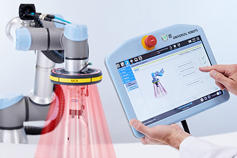 UNIVERSAL-ROBOTS-1