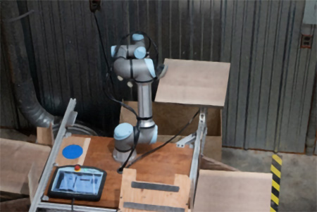 UNIVERSAL-ROBOTS-2